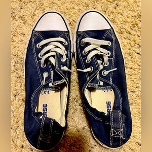 Converse Shoreline Slip On Sneakers Navy Size 9